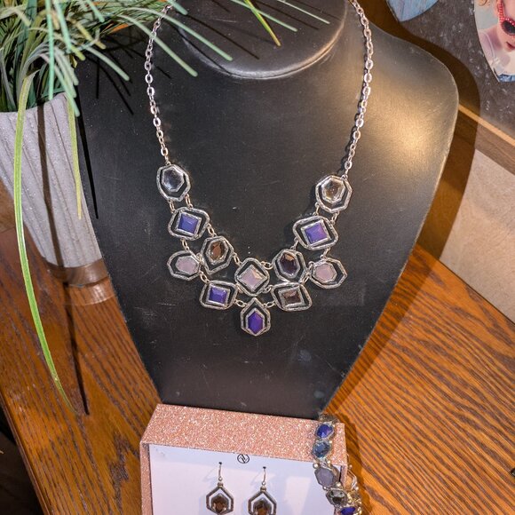 Adrienne Vittadini designer 3 piece Jewelry Set - Picture 1 of 7